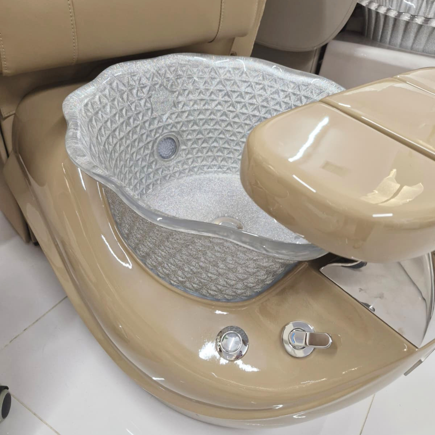 STELLA FULL-BODY MASSAGE PEDICURE CHAIR FOR NAIL SALON