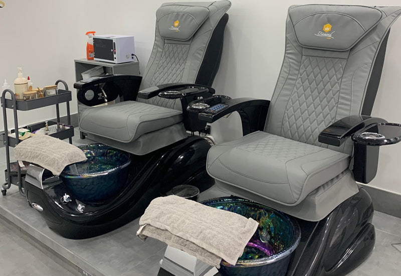 Pedicure Chair ASPA Diamond - Black Base - Black Armrest