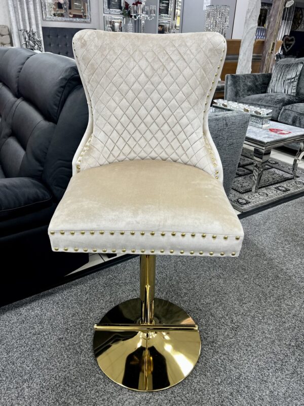 Salon Chair Breakfast Stools Gold With Lion Knocker