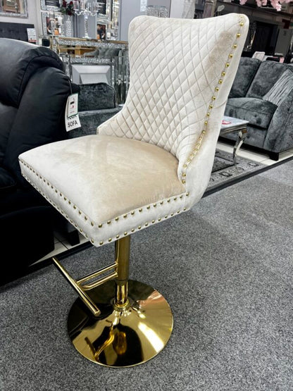 Salon Chair Breakfast Stools Gold With Lion Knocker